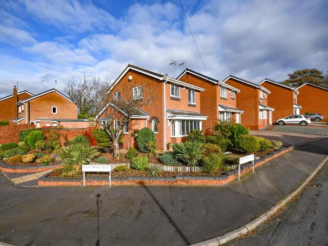 House for sale in Wall Heath, West Midlands