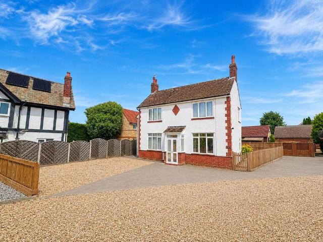 House for sale in Arlesey, Bedfordshire