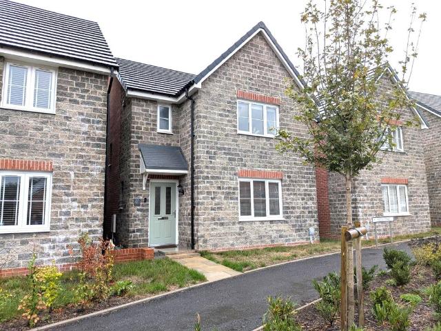 House for sale in Brynna, Wales