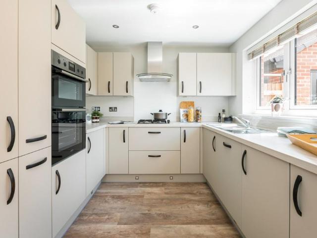 House for sale in Drakelow Park, Egginton