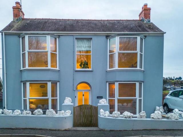 House for sale in Saundersfoot, Wales