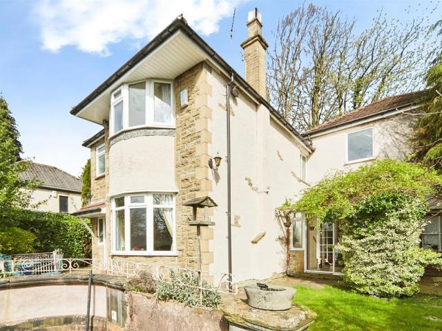 House for sale in Allerton, West Yorkshire