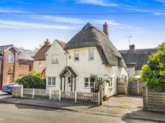 House for sale in Chipping Hill, Essex