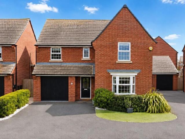 House for sale in Earls Barton