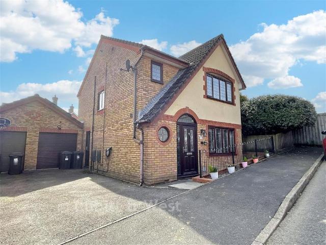 House for sale in Uckfield, Cross In Hand