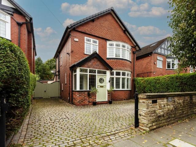 House for sale in Heaton Moor, Greater Manchester