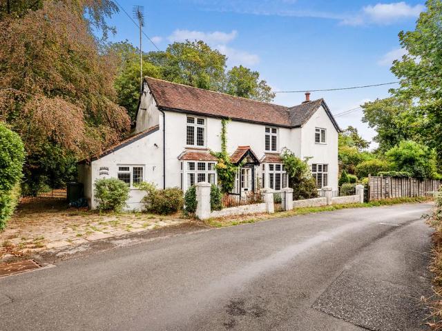 House for sale in Horsham, West Sussex