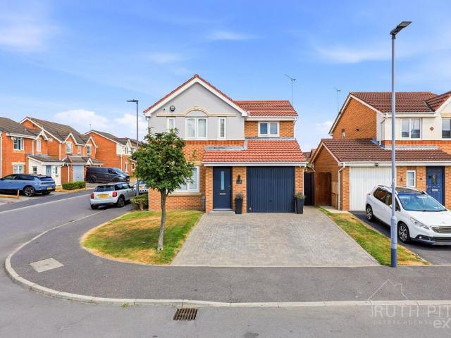 House for sale in South Elmsall, West Yorkshire