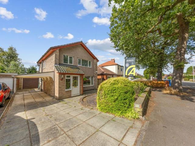House for sale in Lingley Green, Warrington