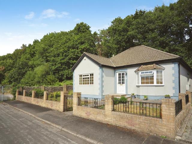 House for sale in Hengoed, Wales