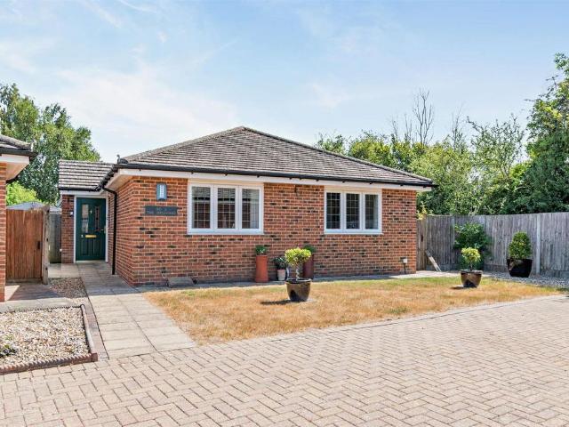 House for sale in Midway, Kent