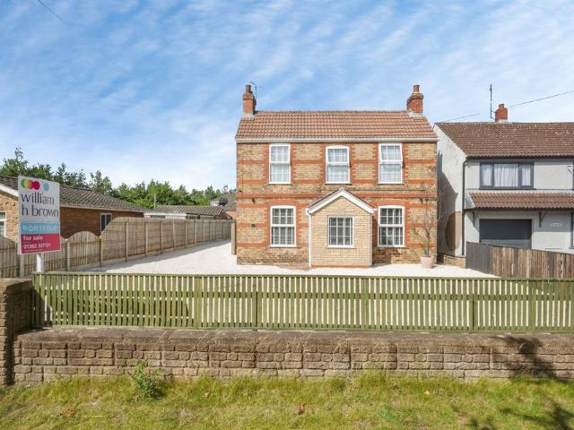 House for sale in Auckley, South Yorkshire