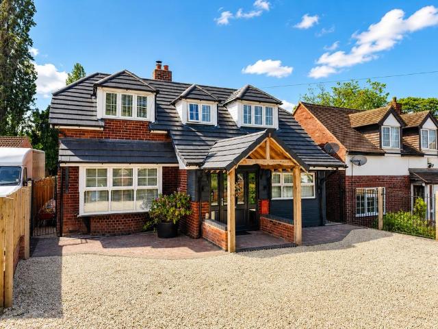 House for sale in Saredon, Great Chatwell