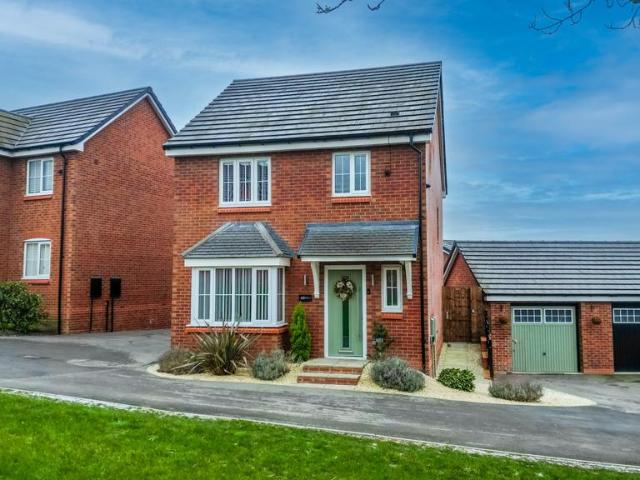 House for sale in Kedleston, East Midlands