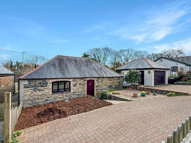 House for sale in Penelewey, Cornwall