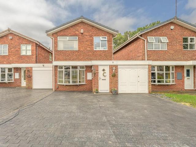 House for sale in Coseley, West Midlands