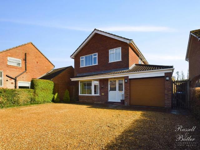 House for sale in Page Hill, Buckingham