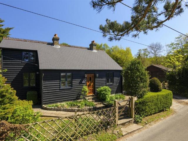House for sale in Oversland, Oad Street