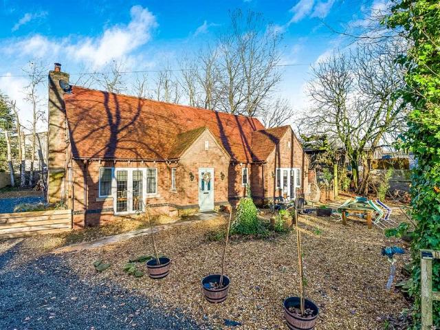 House for sale in Ashton upon Mersey, Trafford Park