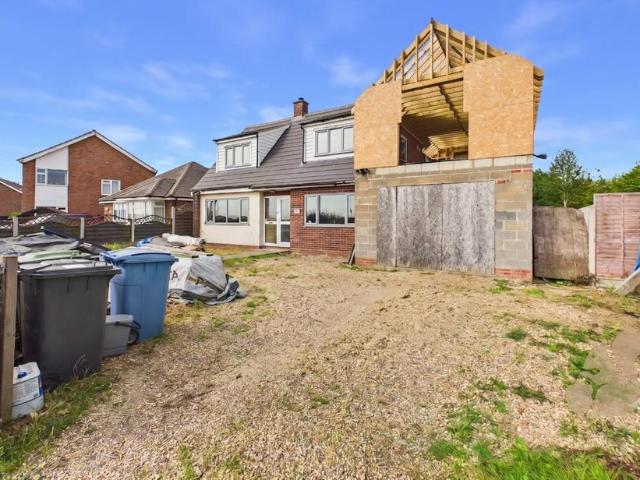 House for sale in Chelmondiston, Suffolk