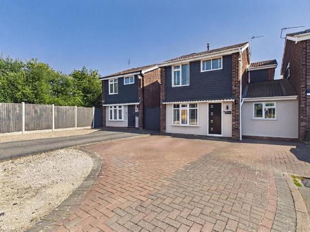 House for sale in Kettlebrook, Staffordshire
