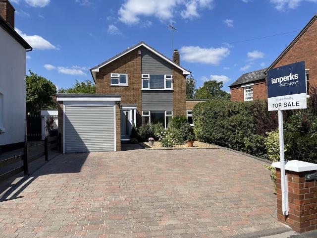 House for sale in Stourbridge, West Midlands