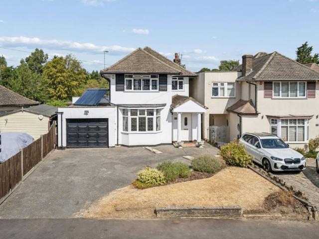 House for sale in Watford Rural, Batchworth