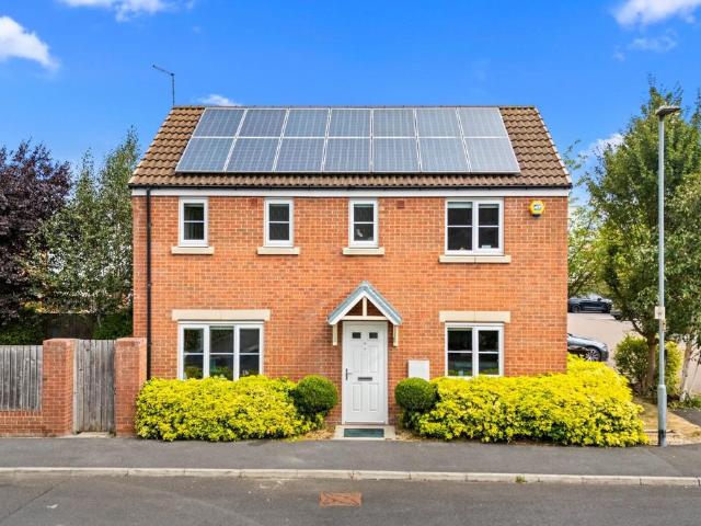 House for sale in Horbury, West Yorkshire