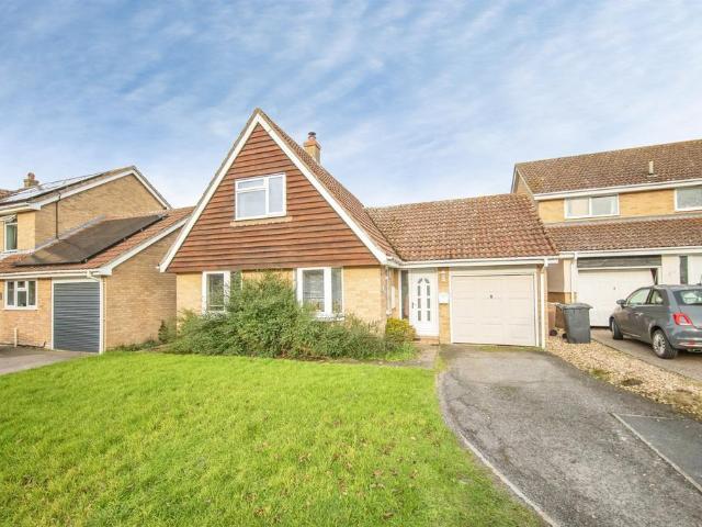 House for sale in Chelmondiston, Suffolk