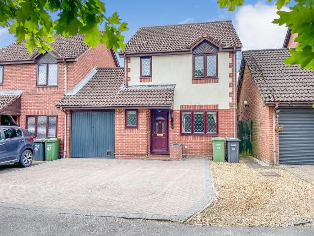 House for sale in Hedge End, Helford