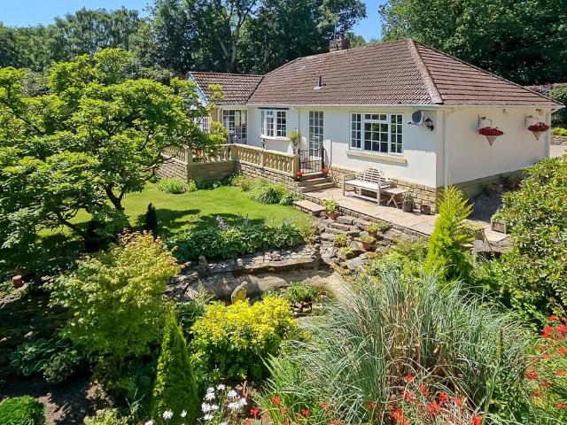 House for sale in Follifoot, North Yorkshire
