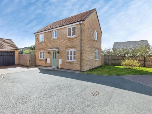 House for sale in Stanford On Avon, Leicestershire