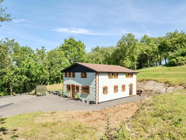 House for sale in Weir Quay, Devon