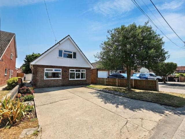 House for sale in Aingers Green, Tendring