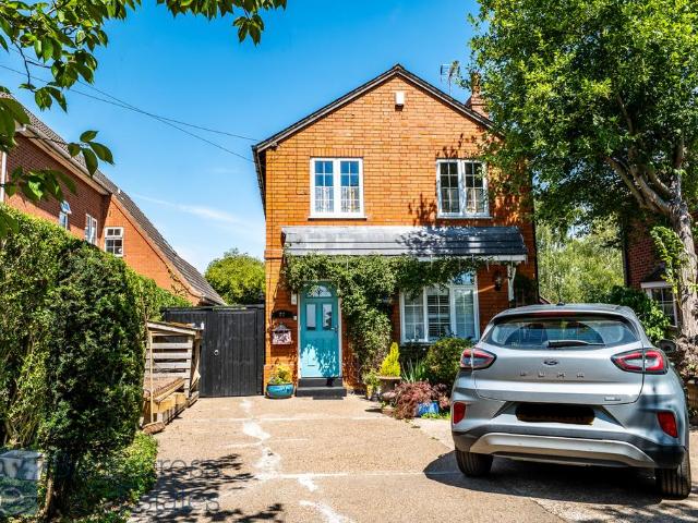 House for sale in Alverton, East Midlands