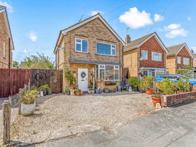 House for sale in Elmfield, Leicestershire