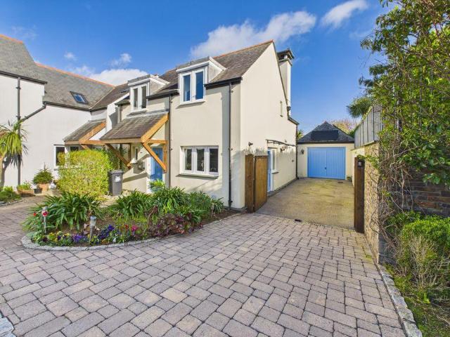 House for sale in Penbeagle, Cornwall
