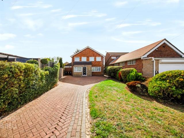 House for sale in Stopsley, Luton