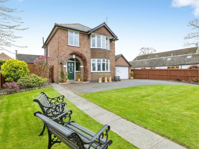 House for sale in Stanford On Avon, Leicestershire