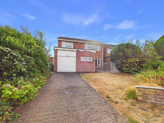 House for sale in Bierton, Buckinghamshire