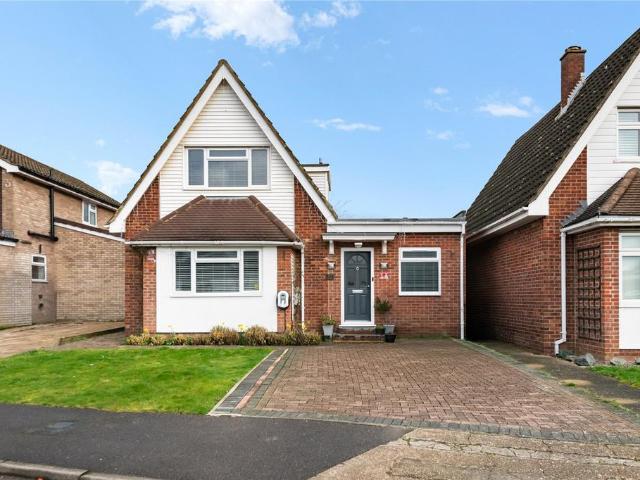 House for sale in Ickenham, Greater London