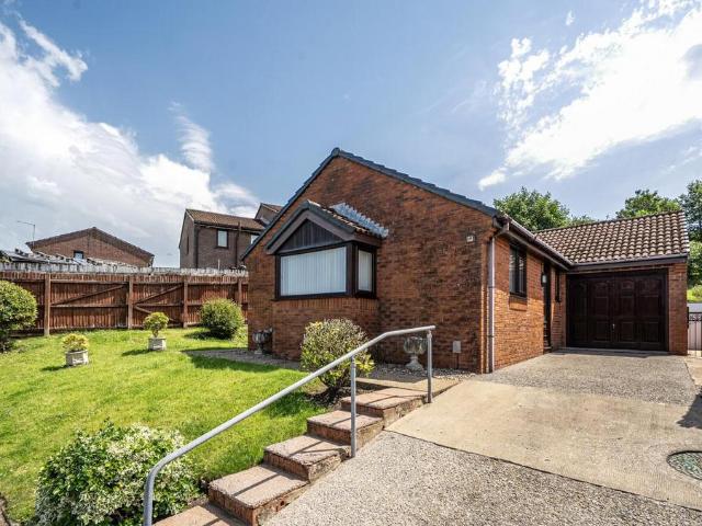 House for sale in Nangreaves, Wales
