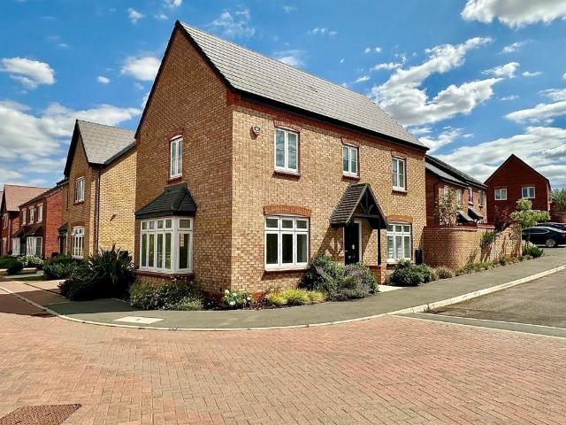House for sale in Collingtree