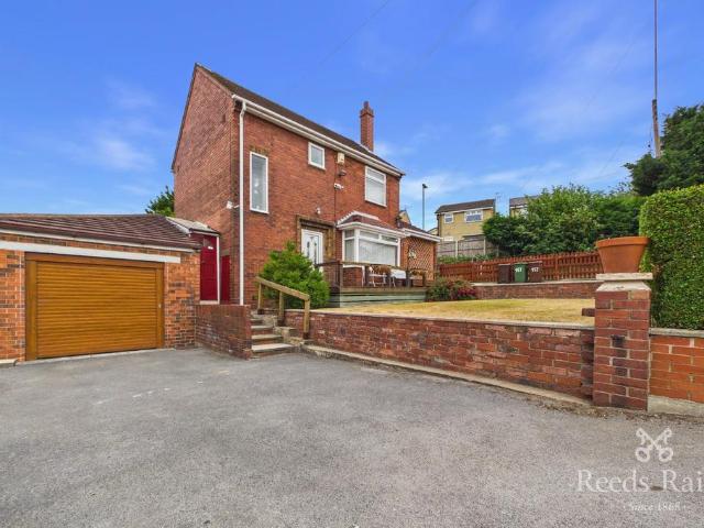 House for sale in Calder Grove, West Yorkshire