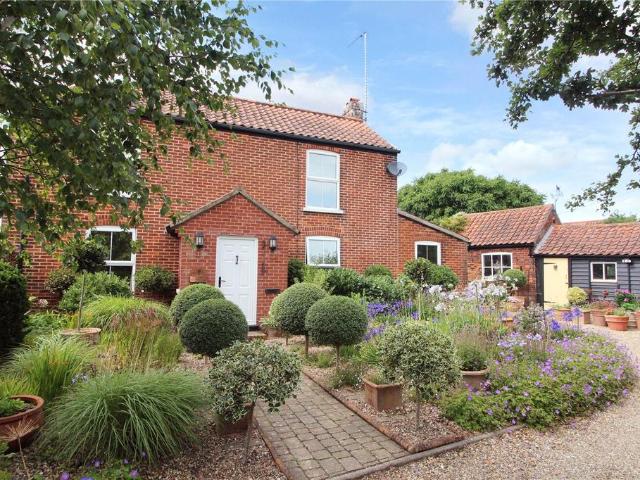 House for sale in Eastbridge, Suffolk