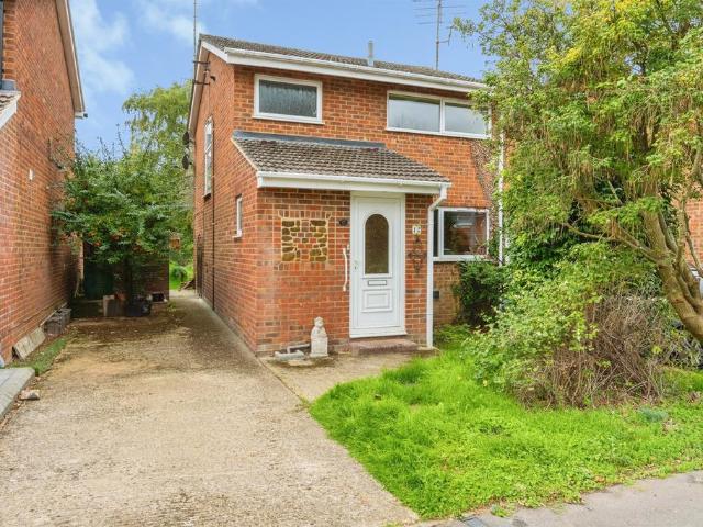 House for sale in Heath and Reach, Central Bedfordshire