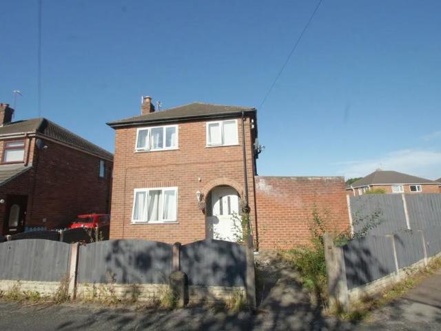 House for sale in Stanney Oaks, Rossmore