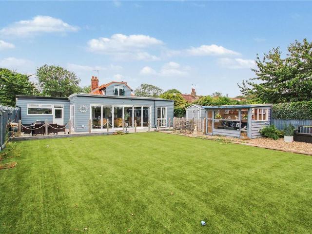 House for sale in Eastbridge, Suffolk