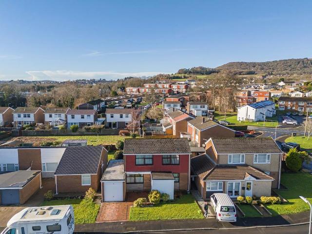 House for sale in Dyffryn Clydach, Neath
