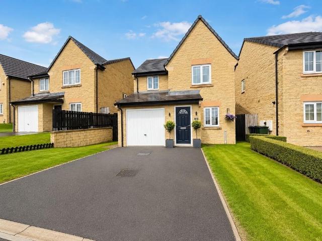 House for sale in Thornton, West Yorkshire